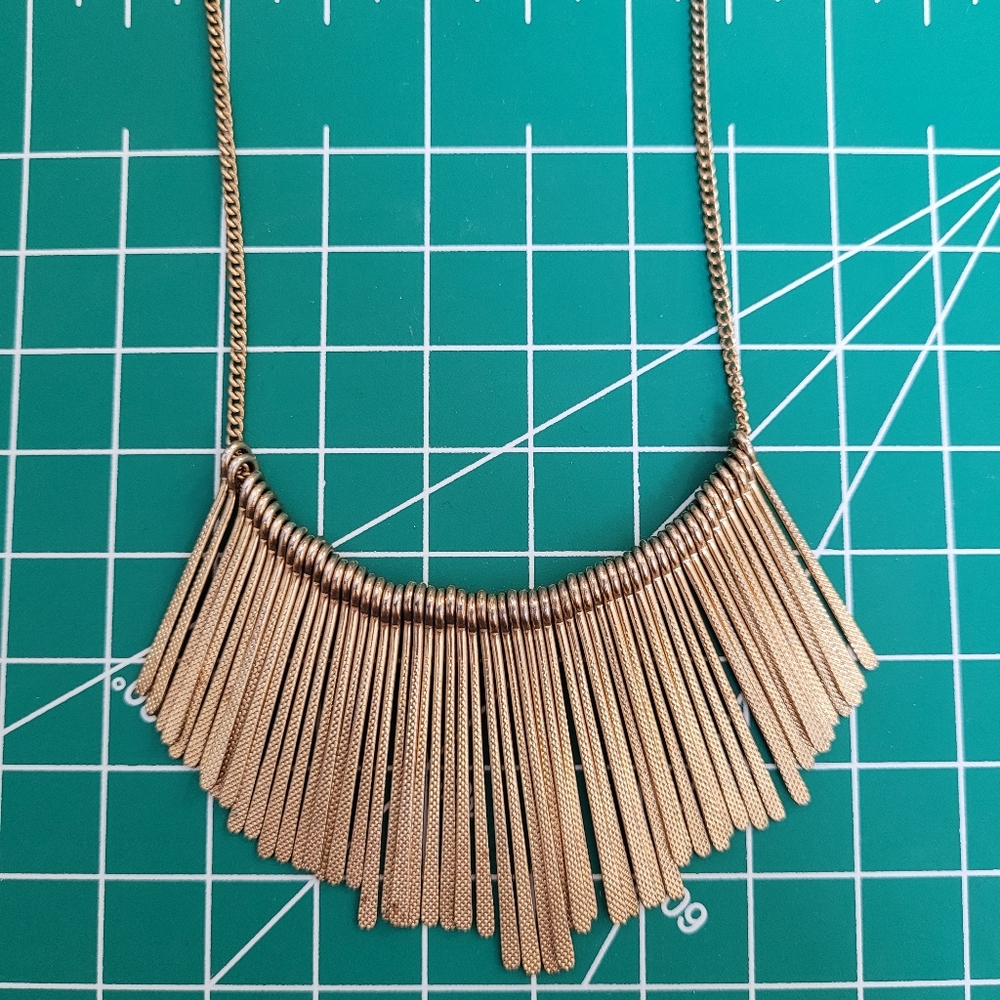 Unique Vintage Spike Necklace - Picture 7 of 11